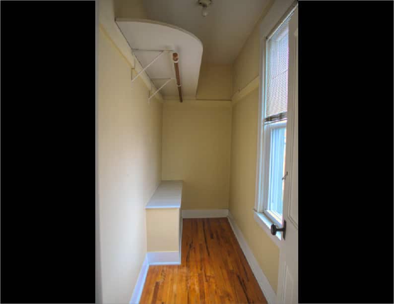 127 S First St, Geneva